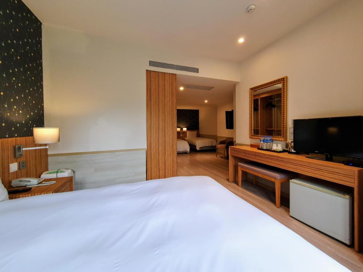 Rainbow Hotel Тайпей Екстериор снимка