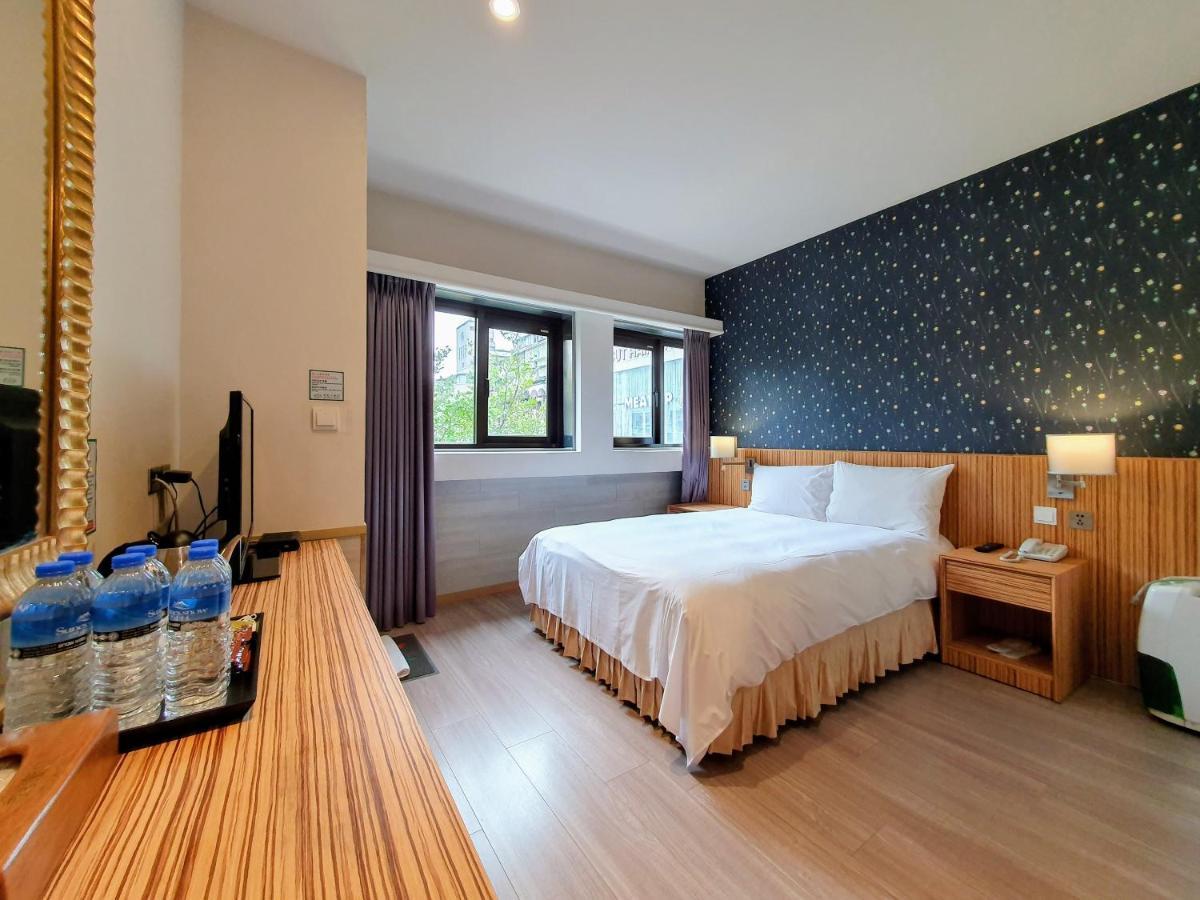 Rainbow Hotel Тайпей Екстериор снимка