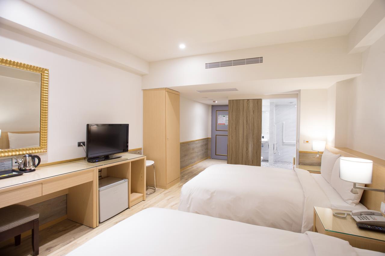 Rainbow Hotel Тайпей Екстериор снимка