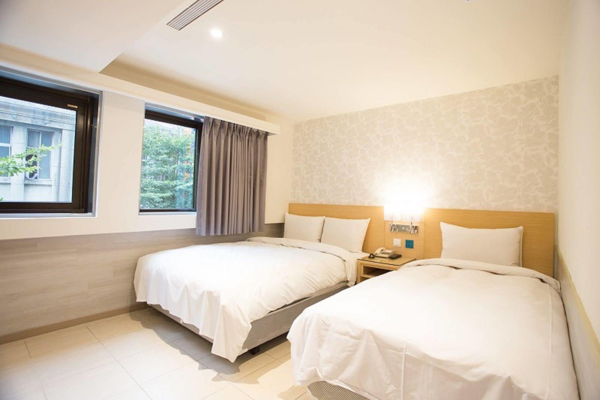 Rainbow Hotel Тайпей Екстериор снимка